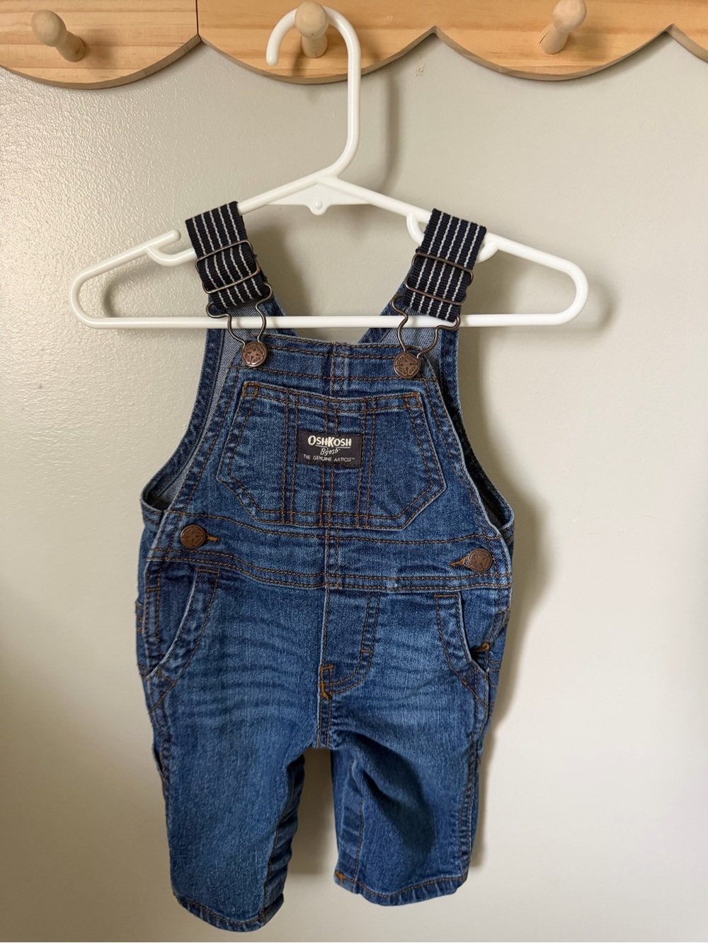 OshKosh B'gosh Unisex 0-3M Blue Denim Solid Overall One-Piece Adjustable